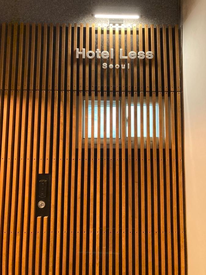 Hotel Less 2*